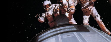 Hace 25 años esta película de ciencia ficción ya había llevado a uno de los Vengadores al espacio, ahora puedes verla en Disney+