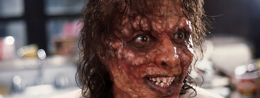 Es una película clásica de 1986, mezcla ciencia ficción con un perturbador toque de terror y la puedes ver en Disney+