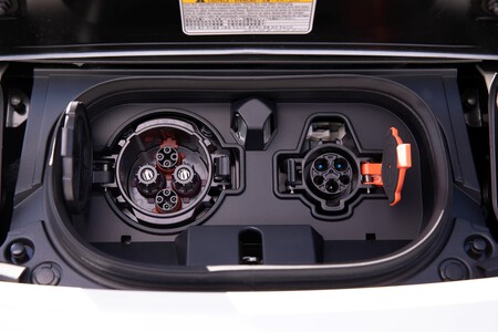Puertos Carga Nissan Leaf