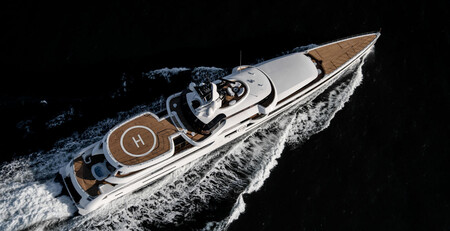 Superyacht Lady S