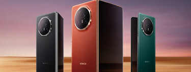 Delgado celular plegable con triple cámara y enorme pantalla interna. Tiene de los mejores acabados premium