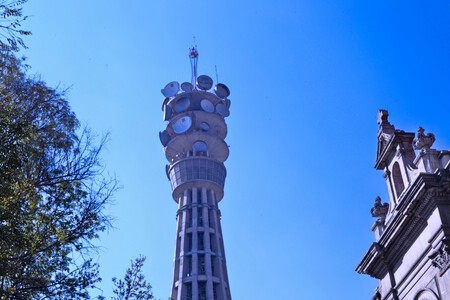 Torre De Telefonos De Telmex