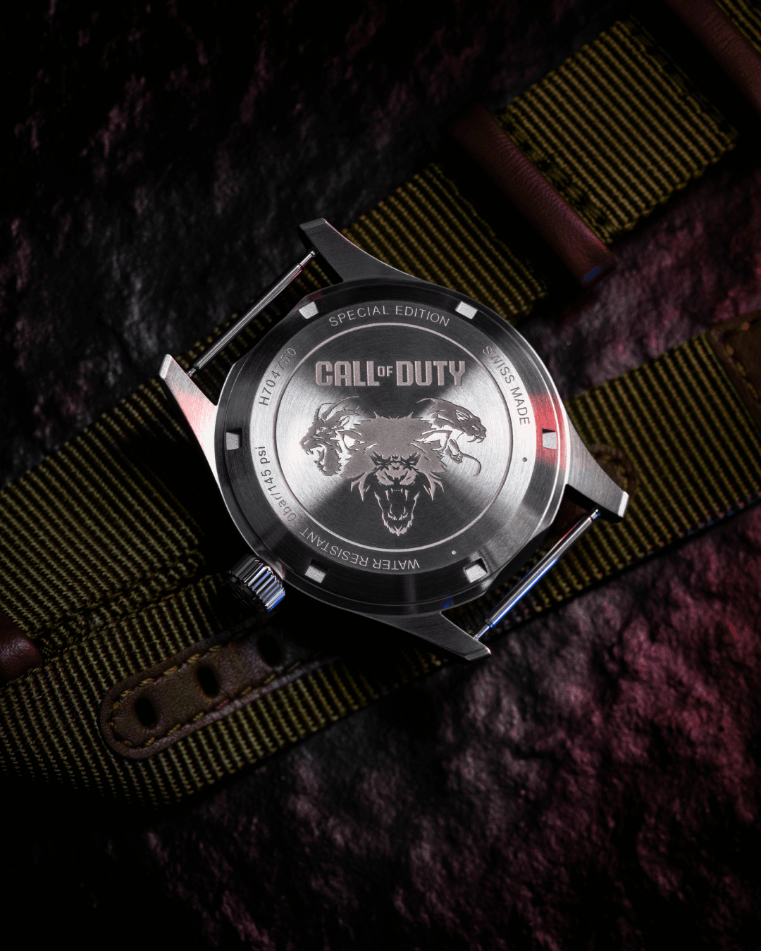 Grabado de Call of Duty en un reloj Hamilton