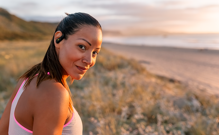 Jbl Endurance Peak 4 Lifestyle03 Black