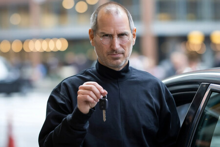 La secretaria de Steve Jobs llegó tarde al trabajo porque su carro no arrancó, le dio las llaves de su Jaguar y le dijo: 