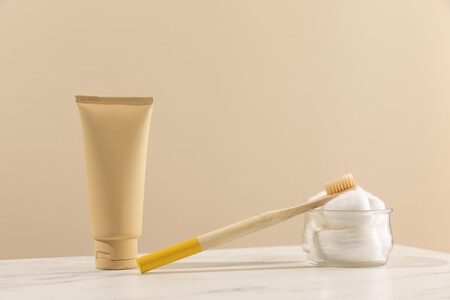 Toothbrush Creme Container