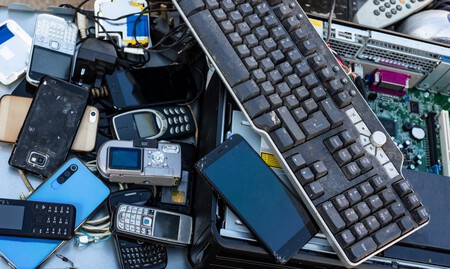 Ewaste Global Recycling Day 1024x612 1
