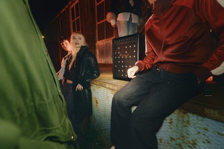 Marshall Bromley 450 Lifestyle Product 3