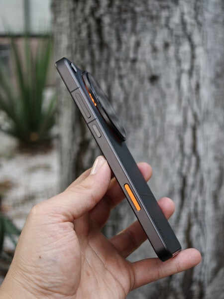 Oppo Find X9 Ultra Diseno Acentos Naranja