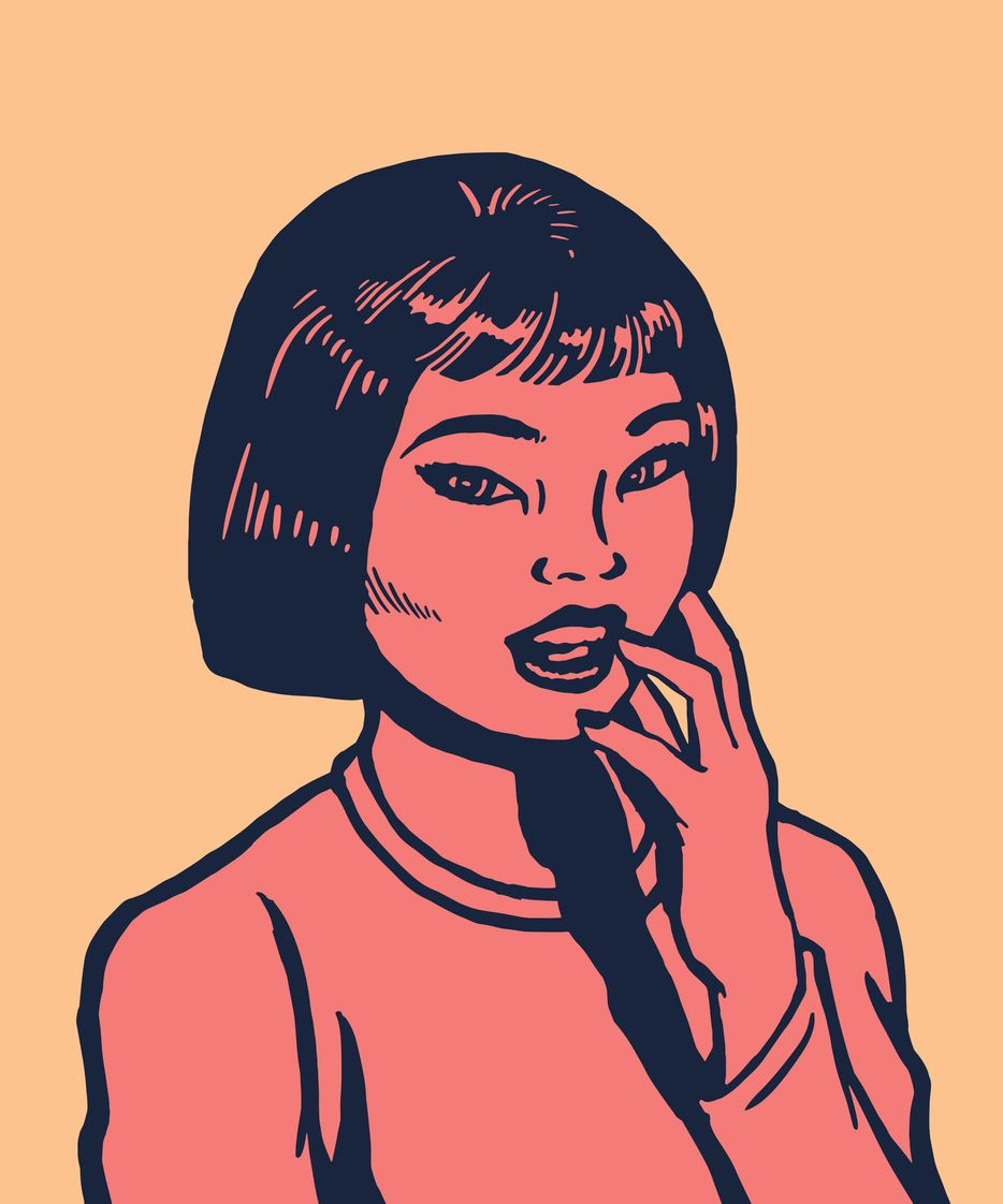 Mujer asitica con el pelo corto.