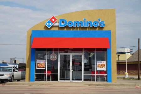 Commerce August 2015 24 Domino S
