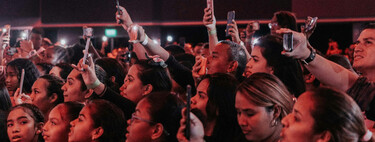 La psicología dice que la depresión post-concierto es real: tu cerebro se 