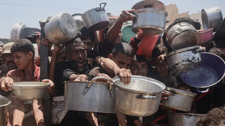 Palestinos Piden Comida En Gaza