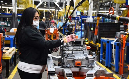 Ford Jovenes Trabajadores