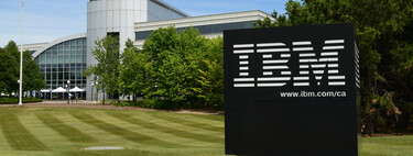 El día que IBM despidió a casi 8,000 empleados para sustituirlos con IA. Tiempo después terminó contratando más personal humano